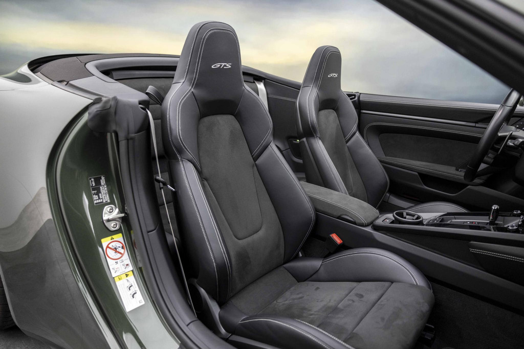 57540316-2.jpg